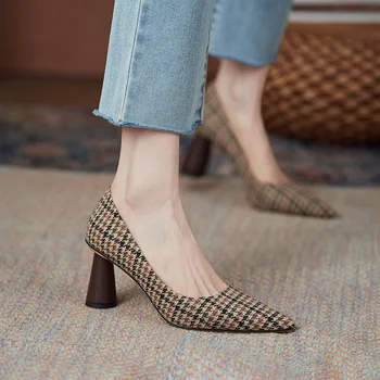 Френски дамски тънки обувки в стил ретро с отворени пръсти, Дамски обувки в тон, Новост 2022 година, Класически дамски обувки-лодка на Дебелите обувки с остър пръсти