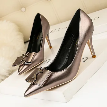 Дамски обувки-лодка на висок ток, Чубрица Вечерни Офис женски обувки 2022 година, луксозни Маркови Дизайнерски дамски Обувки на тънък ток, с остри пръсти, Модни летни обувки