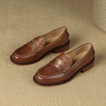 Хэйхайская пролетно дамски обувки 2023 г.; кафяви лоферы в британски стил с кръгла пръсти; ваканционни имоти кожени обувки